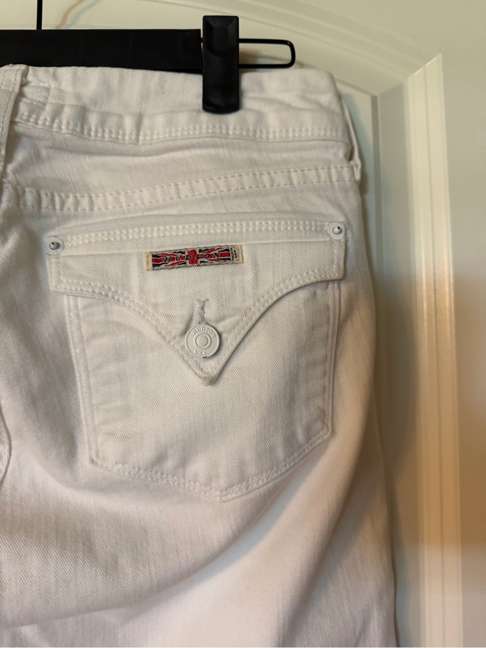 Hudson Jeans White Denim Waistband cuffed jeans size 27
